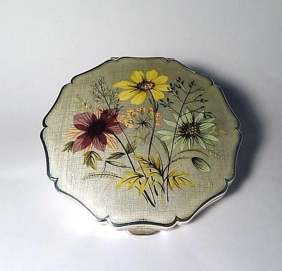 1970s Vintage Stratton Powder Compact Silver Plated With Pink / Purple Floral Motifs