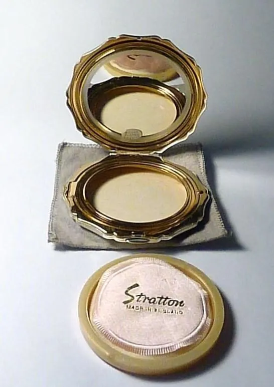 1970s Vintage Stratton Powder Compact Silver Plated With Pink / Purple Floral Motifs