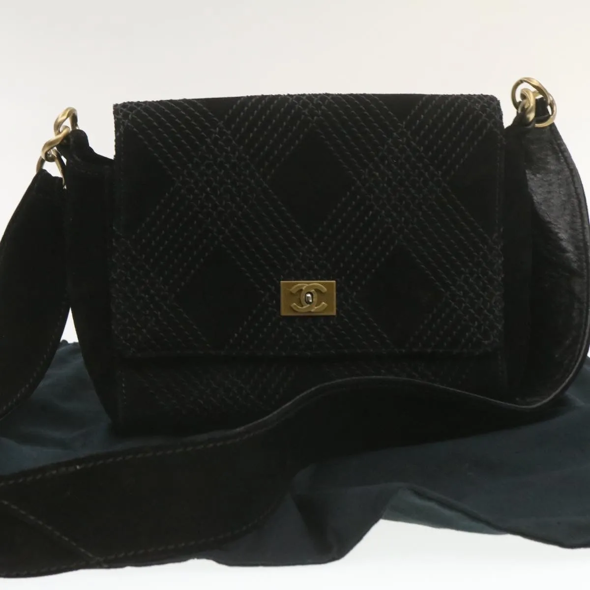 CHANEL Turn Lock Shoulder Bag Suede Black CC Auth 18959