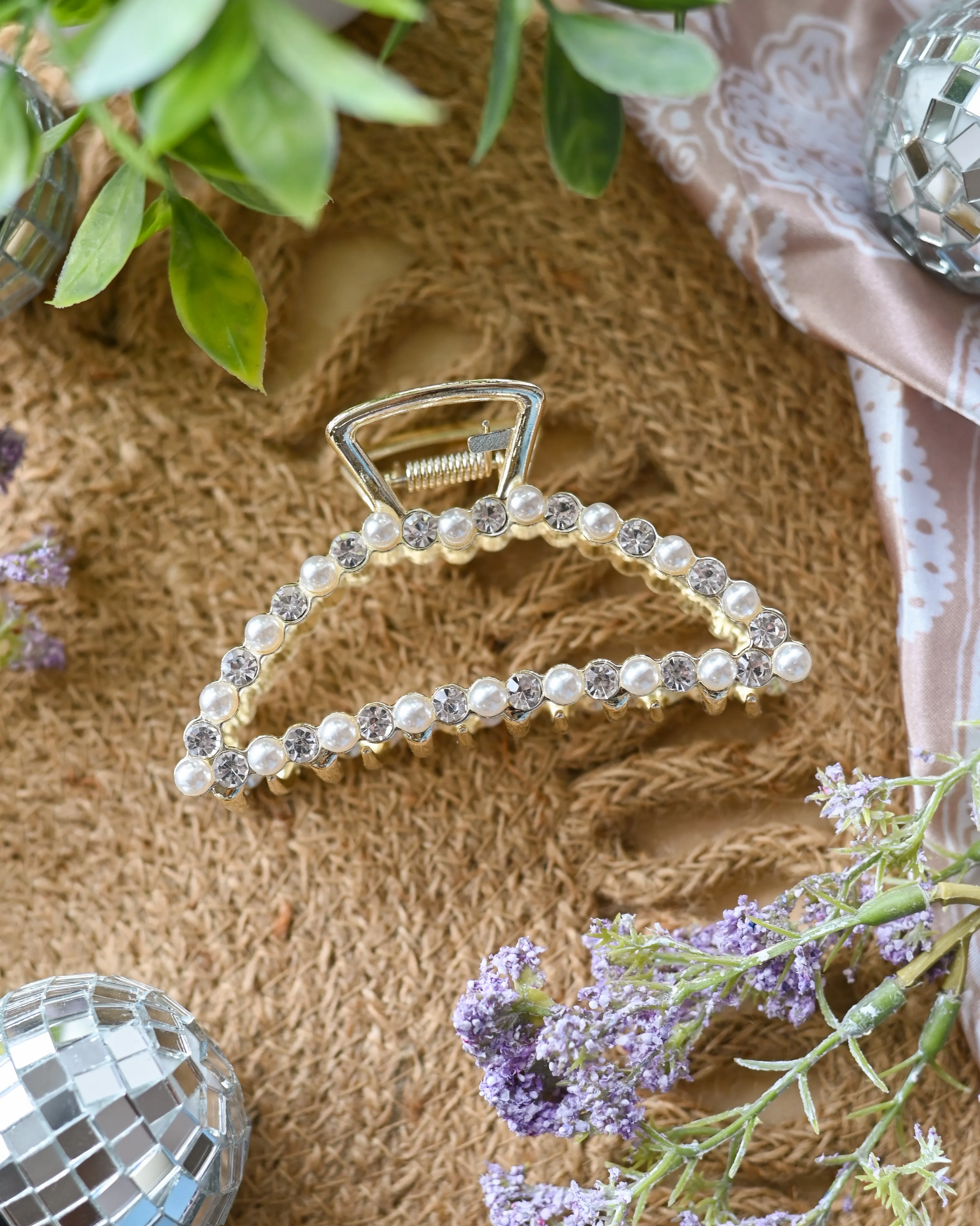 Classy Girl Crescent Claw // Alloy Metal