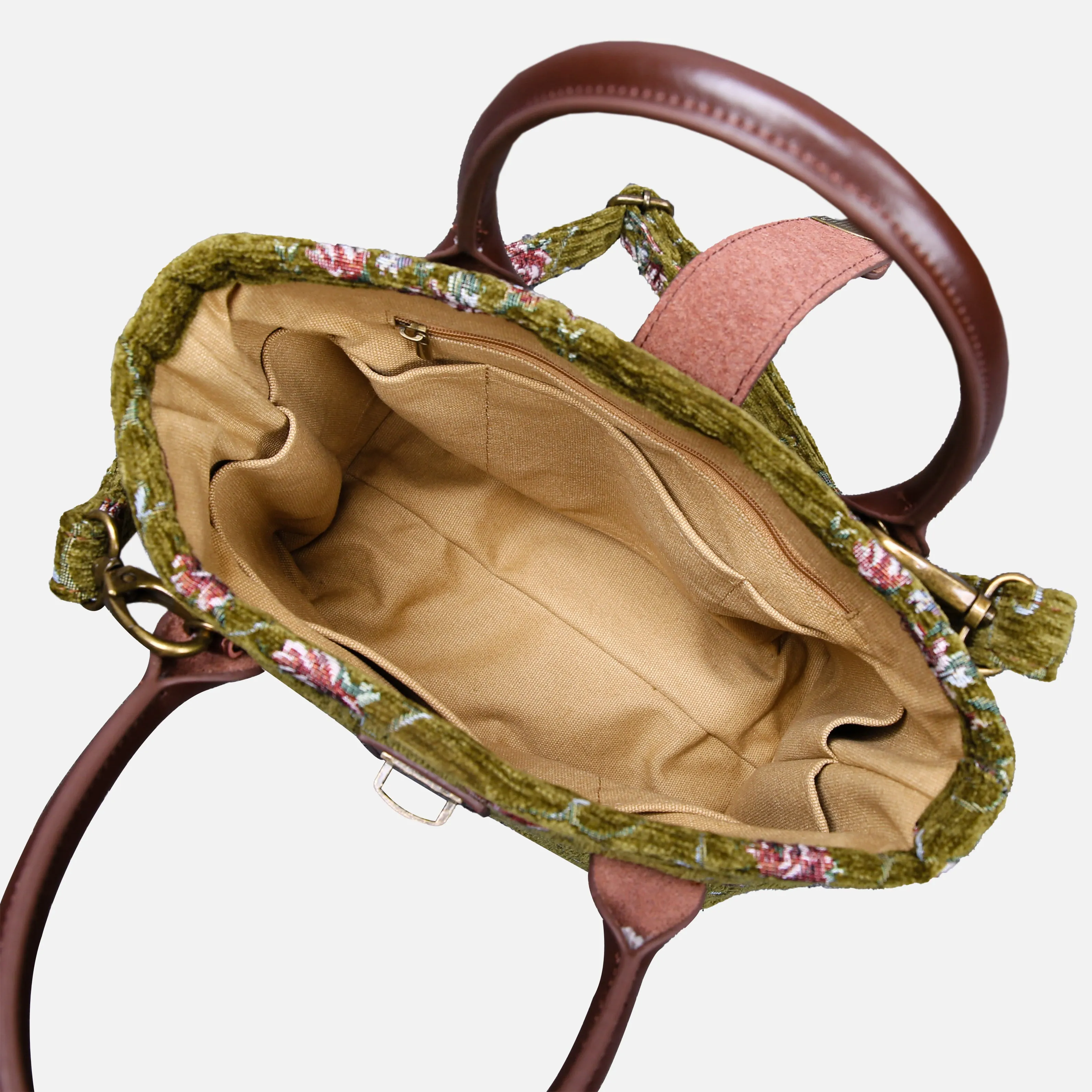 Climbing Rose Tuck Lock Carpet Satchel