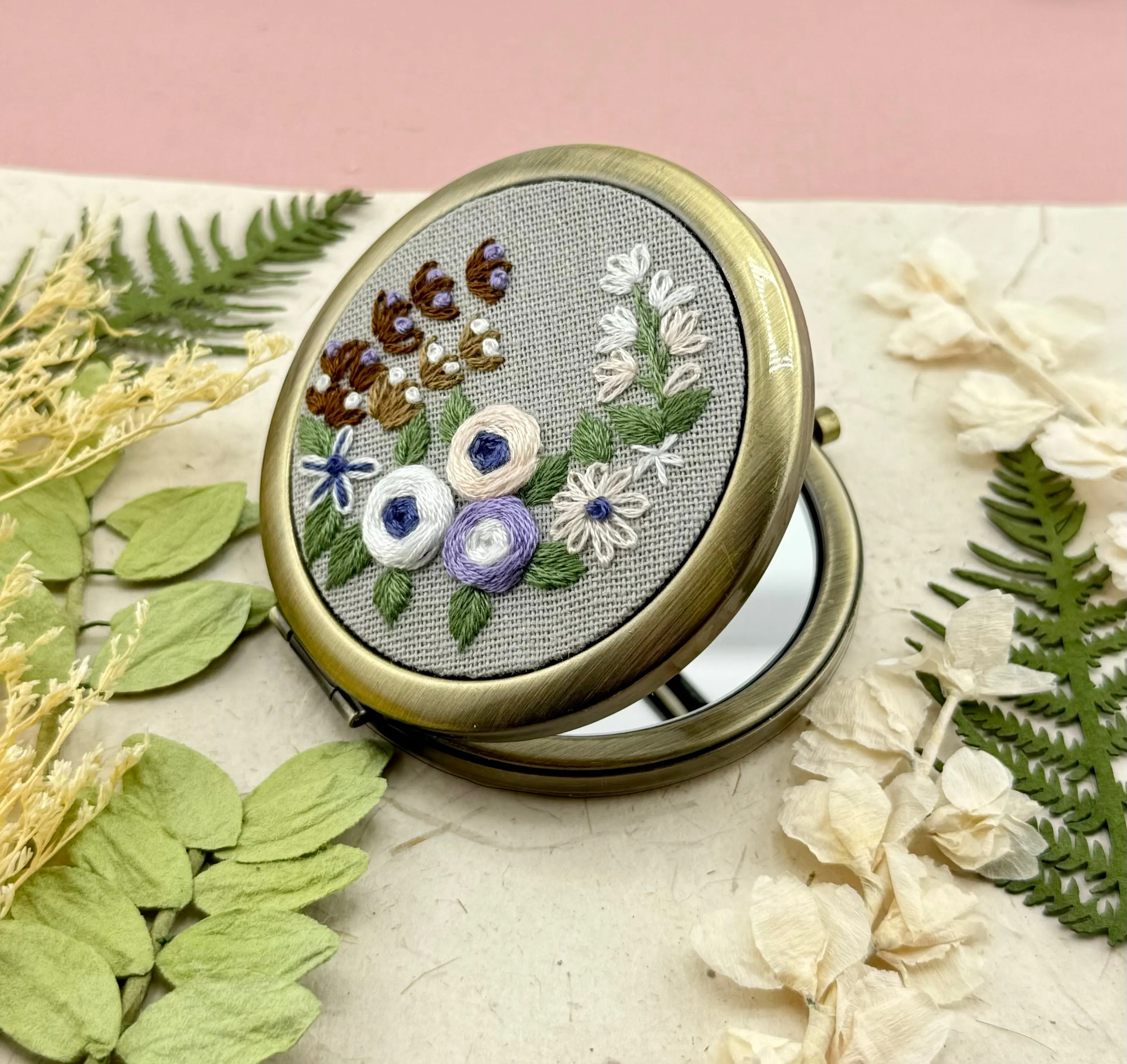 Embroidered Compact Mirror - Flower Garden