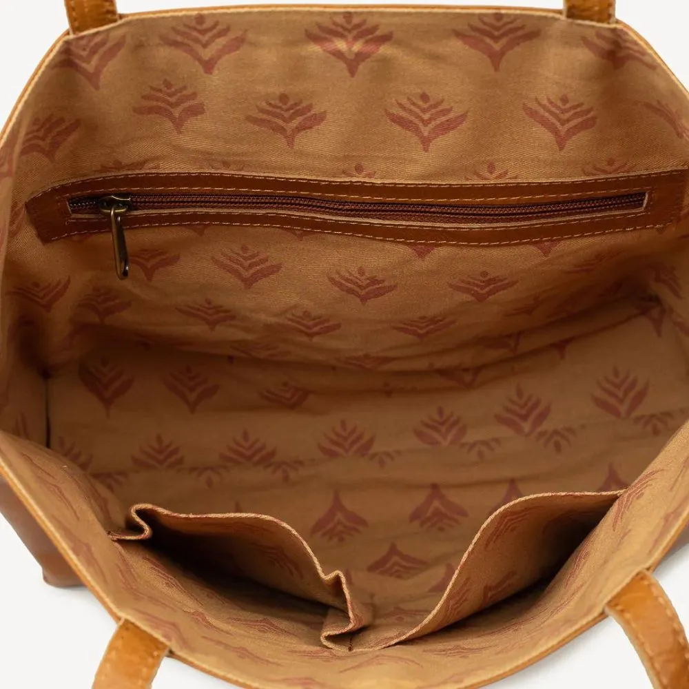 Everyday Tote in Camel Leather