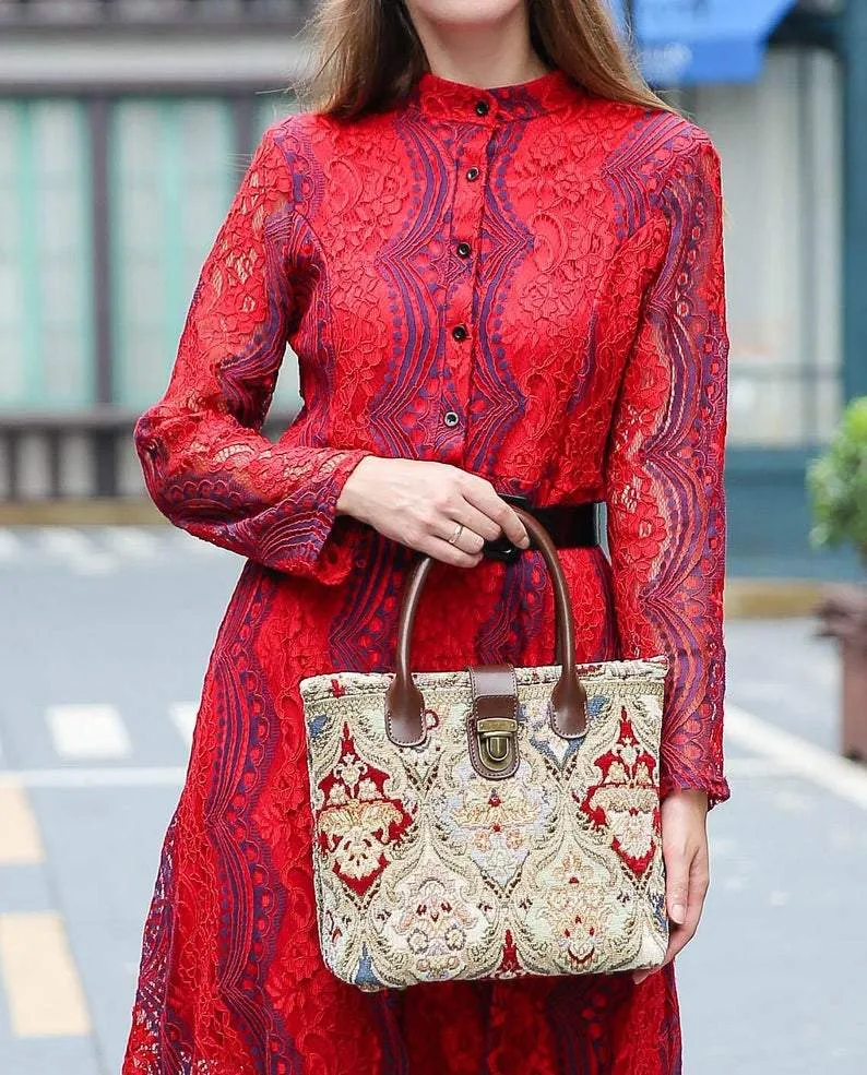 Mini Carpet Tote Golden Age Wine