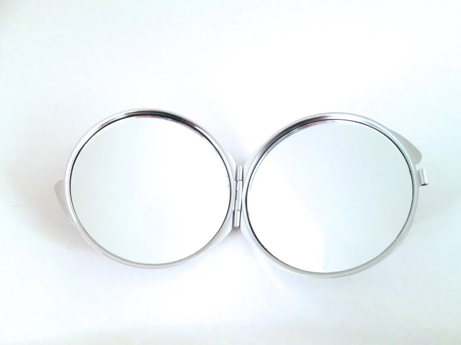 ONE Silver Embossed Blank Bezel DIY Compact Mirror, 60mm Bezel Bottom