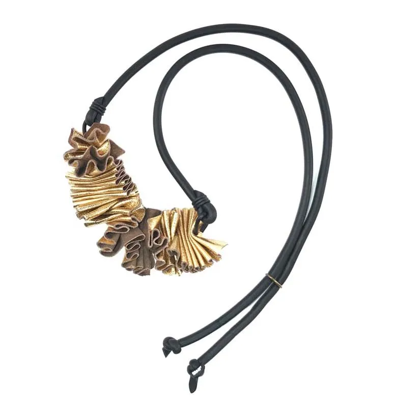 ruffle necklace