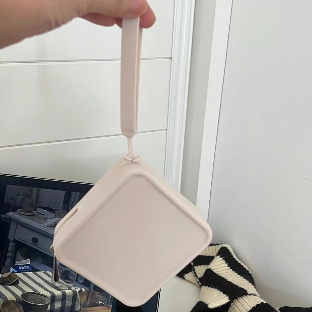 Silicone Mini Makeup Bag Pouch for Purse, Small Cosmetic Travel Bag Zipper Pouch Waterproof Cute Coin Purse Portable Makeup Storage Bag Travel Toiletry Organizers Bag for Women Girls