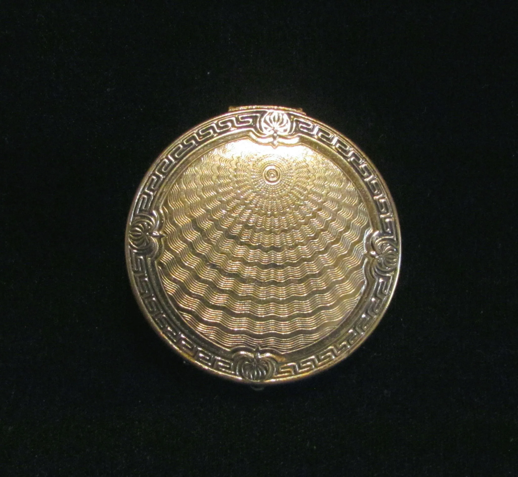Silver Karess Woodworth Compact Vintage Guilloche Vanipat Powder Compact