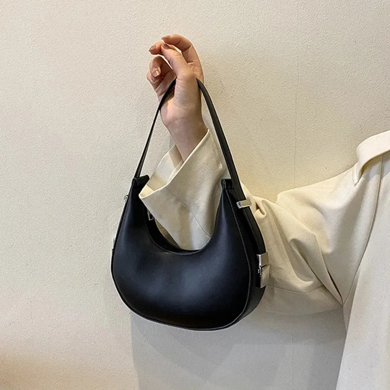 Uniwim Ravyn Crescent Underarm Bag