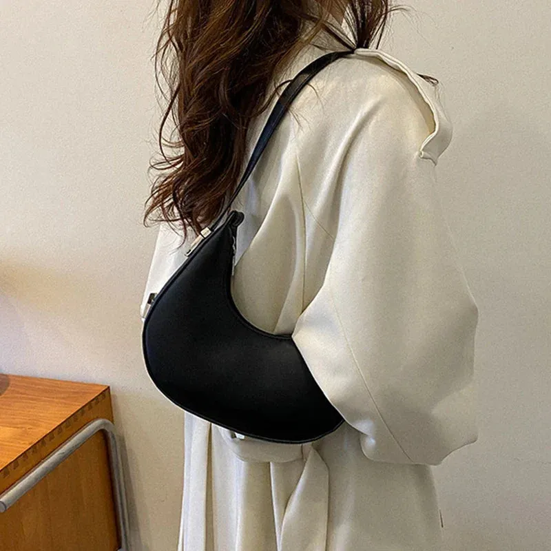 Uniwim Ravyn Crescent Underarm Bag