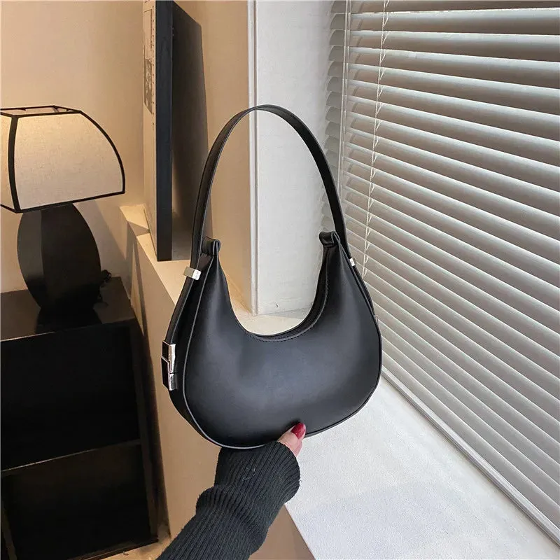 Uniwim Ravyn Crescent Underarm Bag