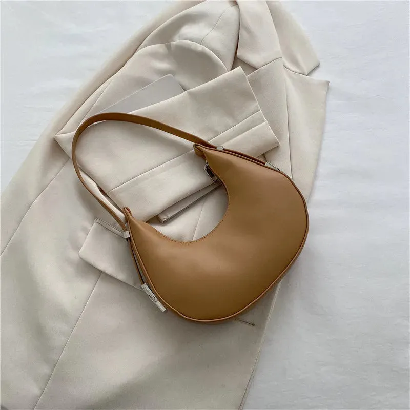 Uniwim Ravyn Crescent Underarm Bag