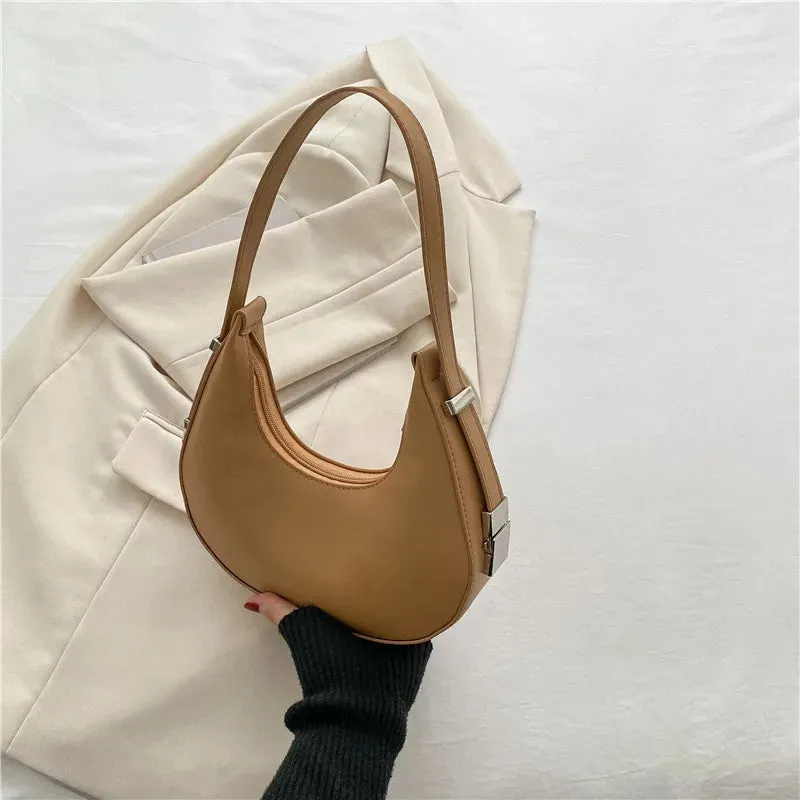 Uniwim Ravyn Crescent Underarm Bag