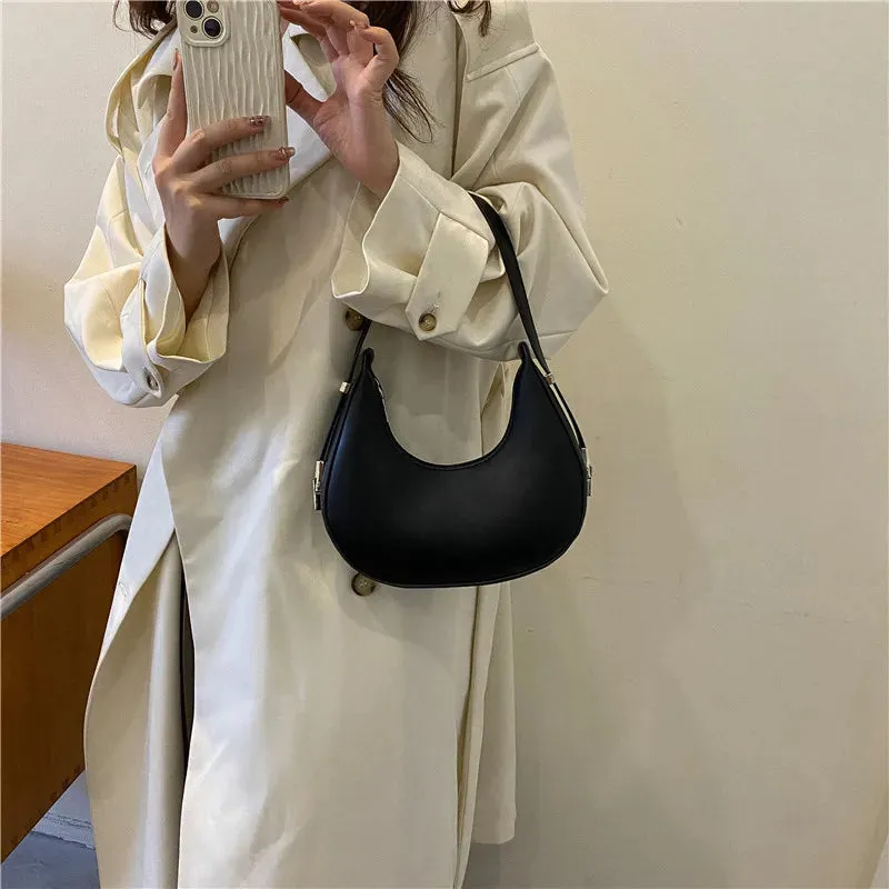 Uniwim Ravyn Crescent Underarm Bag